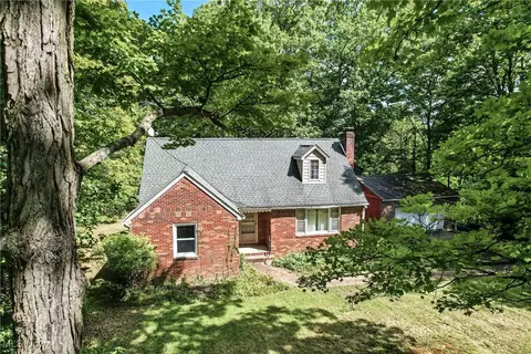 4957 S Raccoon Rd, Canfield, OH 44406