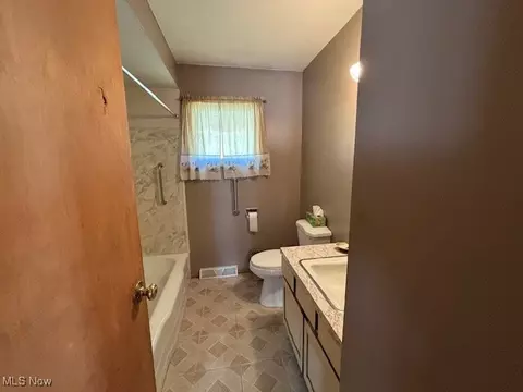 4337 Graph Rd NW, Dellroy, OH 44620 photo 9