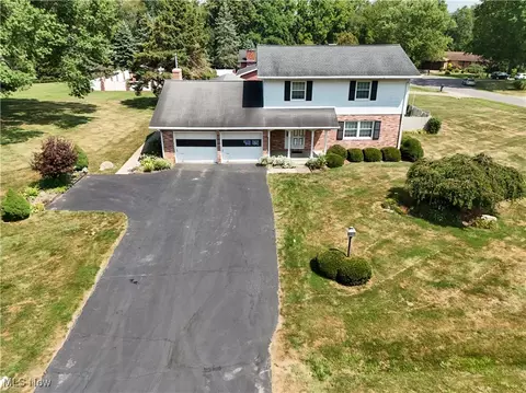 2844 Morning Hill Dr, Wooster, OH 44691