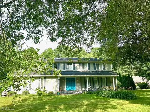 163 Pineland Dr, Copley, OH 44321