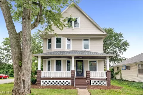 2801 Oak Park Ave, Cleveland, OH 44109