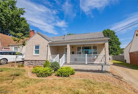 2305 36th St, Parkersburg, WV 26104