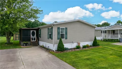 10039 State Route 700 #LOT 124, Mantua, OH 44255