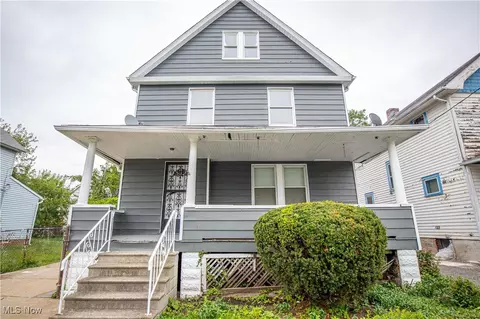 891 E 130th St, Cleveland, OH 44108