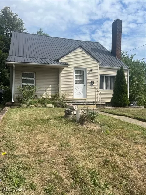 317 13th St NE, Canton, OH 44714