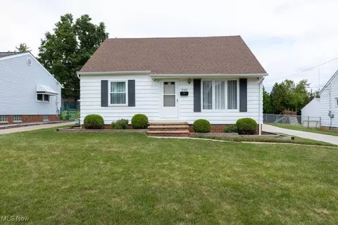 3160 Hilltop, Parma, OH 44134