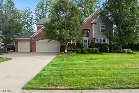 36327 Wendell St, Avon, OH 44011