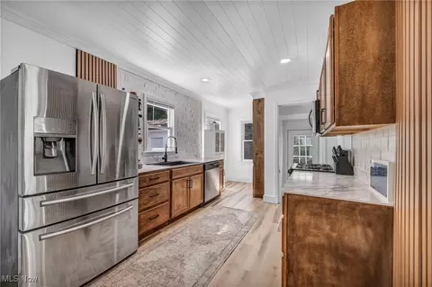 77 Melrose Ave, Boardman, OH 44512 photo 8