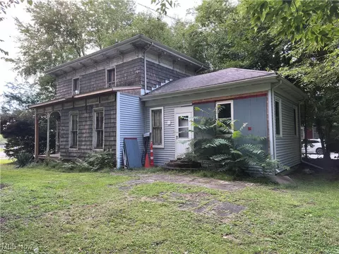 484 E Main St, Geneva, OH 44041 photo 3