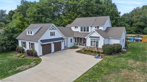 8209 Plains Rd, Mentor, OH 44060