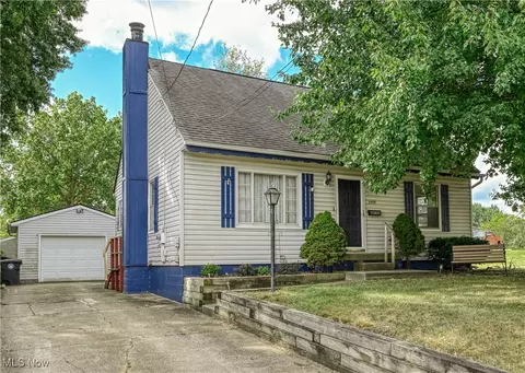 1498 Eastwood Ave, Akron, OH 44305