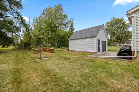 124 Seneca Ave, Elyria, OH 44035 photo 32