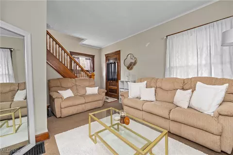 124 Seneca Ave, Elyria, OH 44035 photo 6