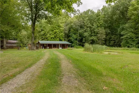 6990 Morrell Ray Rd, Bristolville, OH 44402