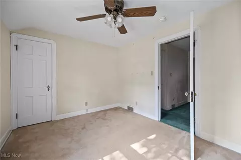 Bedroom - 976 Gulf Rd, Elyria, OH 44035 photo 3 of 10