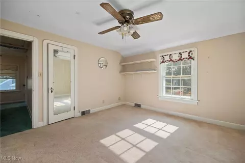 Bedroom - 976 Gulf Rd, Elyria, OH 44035 photo 9 of 10