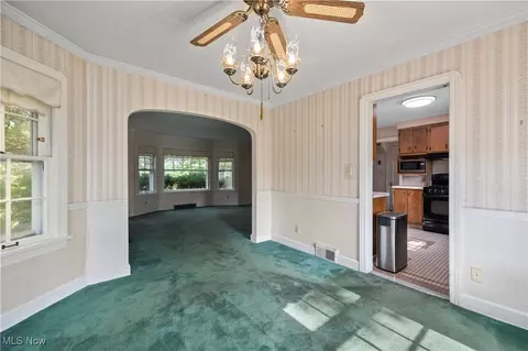 Dining - 976 Gulf Rd, Elyria, OH 44035 photo 1 of 1