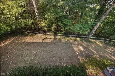 Exterior - 976 Gulf Rd, Elyria, OH 44035 photo 4 of 11