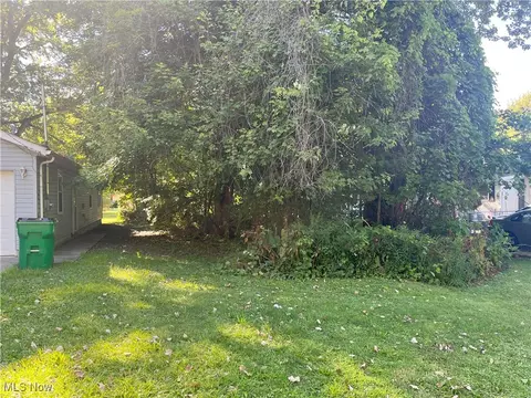 Bellevue Avenue, Painesville, OH 44077