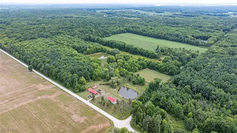 488 Penn Line Rd, Pierpont, OH 44082