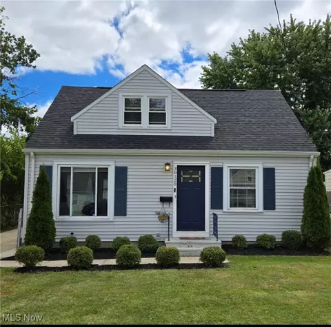 30120 Phillips Ave, Wickliffe, OH 44092