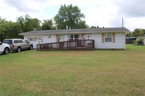 52388 East Dr, Beallsville, OH 43716