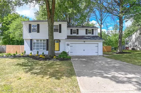 3698 Valley Forge Dr, Stow, OH 44224