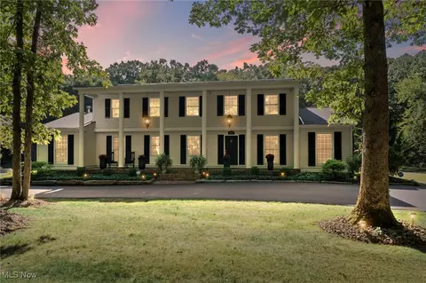 2702 Mcmullen Allen Rd, Newton Falls, OH 44444