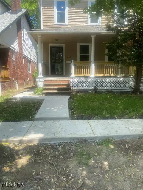 1521 Lakefront Ave, East Cleveland, OH 44112