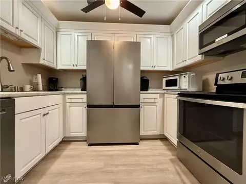 2385 Covington Rd #402, Akron, OH 44313 photo 38