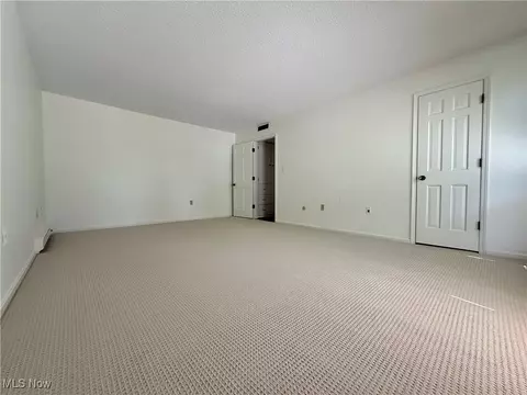 2385 Covington Rd #402, Akron, OH 44313 photo 23