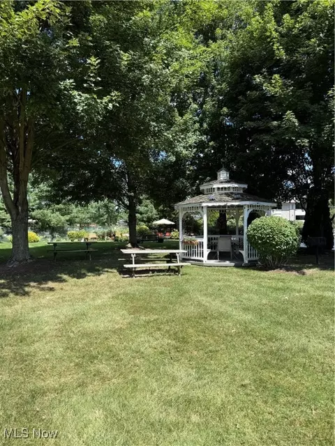 2385 Covington Rd #402, Akron, OH 44313 photo 6