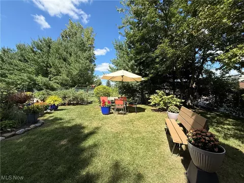 2385 Covington Rd #402, Akron, OH 44313 photo 9