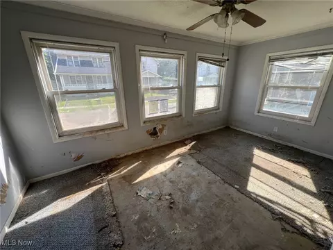 129 Emerling Ave, Akron, OH 44301 photo 2