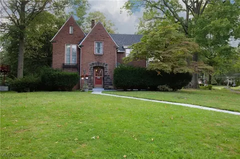 2058 Guadalupe Ave, Youngstown, OH 44504