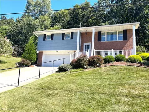 6 Brown Ave, Parkersburg, WV 26101