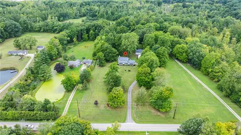 2921 Sexton Rd, Geneva, OH 44041 photo 2