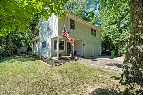 261 Van Evera Rd, Tallmadge, OH 44278
