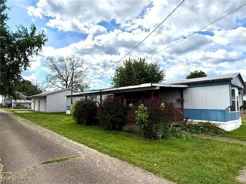 276 Broadway St, Quaker City, OH 43773