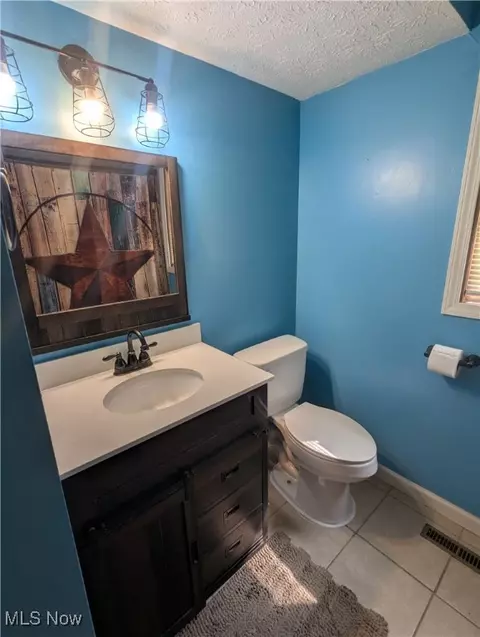 Bath - 144 Pine Ln, Barnesville, OH 43713 photo 1 of 2