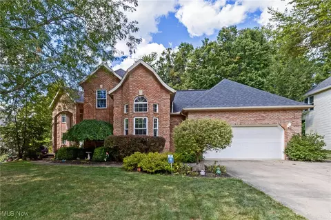 28 Elmwood Pl, Lexington, OH 44904