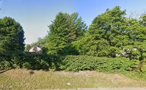 2946 Ludlow Rd, Cleveland, OH 44120