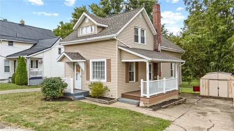 135 26th St SE, Massillon, OH 44646