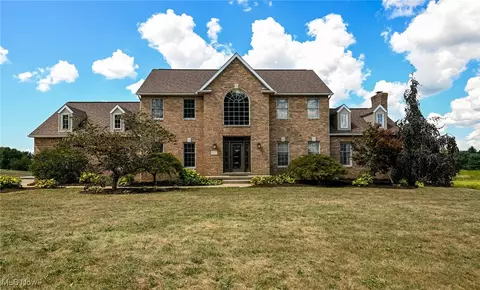 10617 Hoover Ave NW, Uniontown, OH 44685