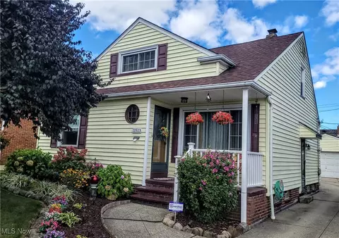 11513 Fordham Rd, Garfield Heights, OH 44125