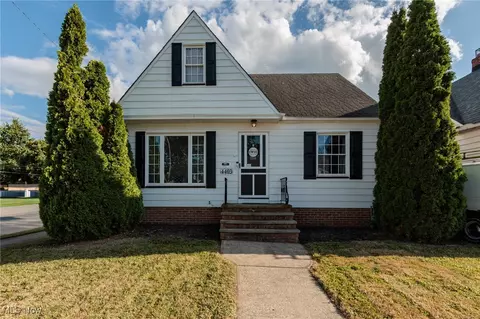 4403 Pershing Ave, Parma, OH 44134
