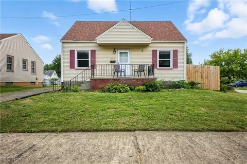 783 Packard St NW, Warren, OH 44483
