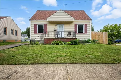 783 Packard St NW, Warren, OH 44483