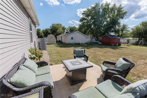 Exterior - 40 Perch Ct, Lagrange, OH 44050 photo 5 of 7