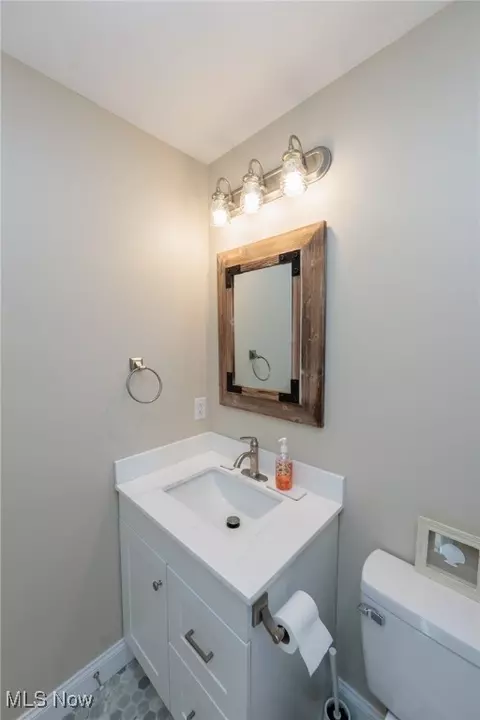 Bath - 40 Perch Ct, Lagrange, OH 44050 photo 3 of 5